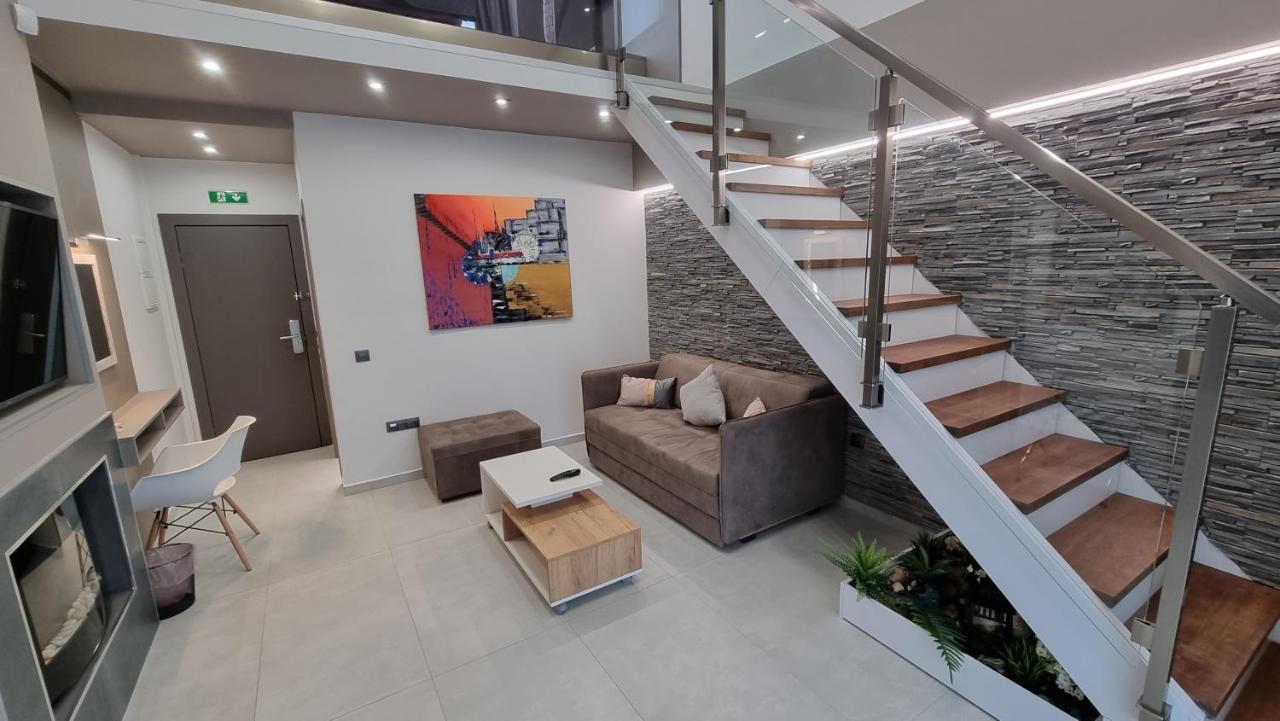 Luxsuites Офринион Екстериор снимка