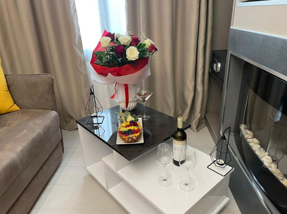 Luxsuites Офринион Екстериор снимка